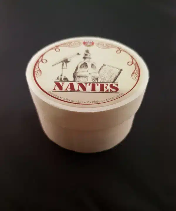 Boîte "rustique" de Caramels au beurre salé 50g