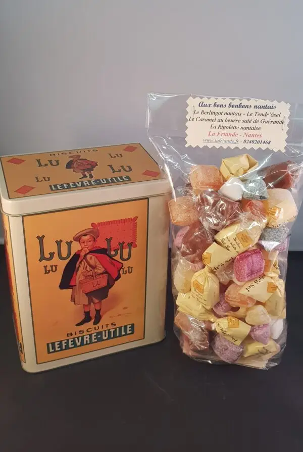 Aux bons bonbons nantais, boîte métal Petit Ecolier LU®