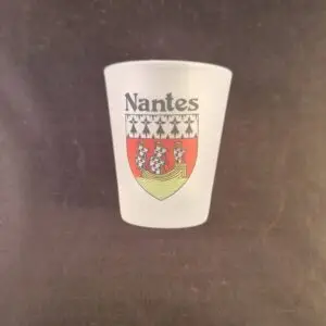 Verre à liqueur armoiries de Nantes