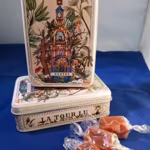 Boîte comptoir Jules Verne Caramels Beurre Salé de Guérande